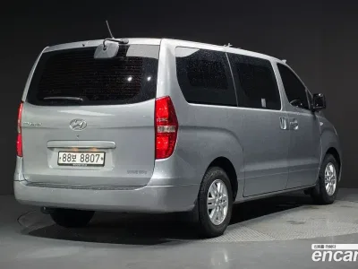 2017 Hyundai Starex 3-Seater VAN, фото 2, лот 10161259