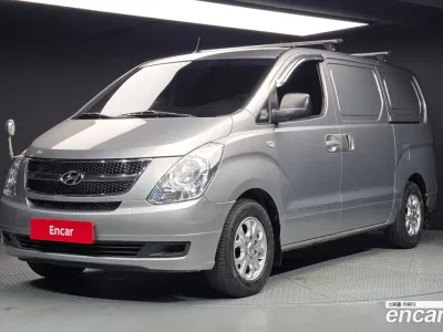 2015 Hyundai Starex 3-Seater VAN, фото 1, лот 10769919