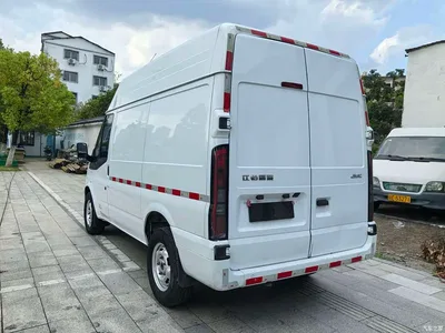 2022 Jiangling JMC Fushun 2.0T Manual Van Medium Wheelbase Medium-high Roof 3-seater, фото 4, лот 11165934