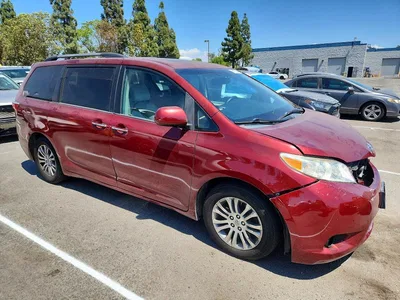 2015 TOYOTA SIENNA XLE 8-PASSENGER, фото 4, лот 10526346