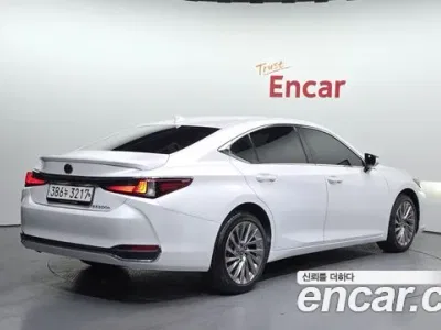 2023 Lexus ES 300h Luxury Plus, фото 2, лот 10033836