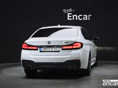 2021 BMW 5-Series 520i M Sport, фото 3, лот 10071403