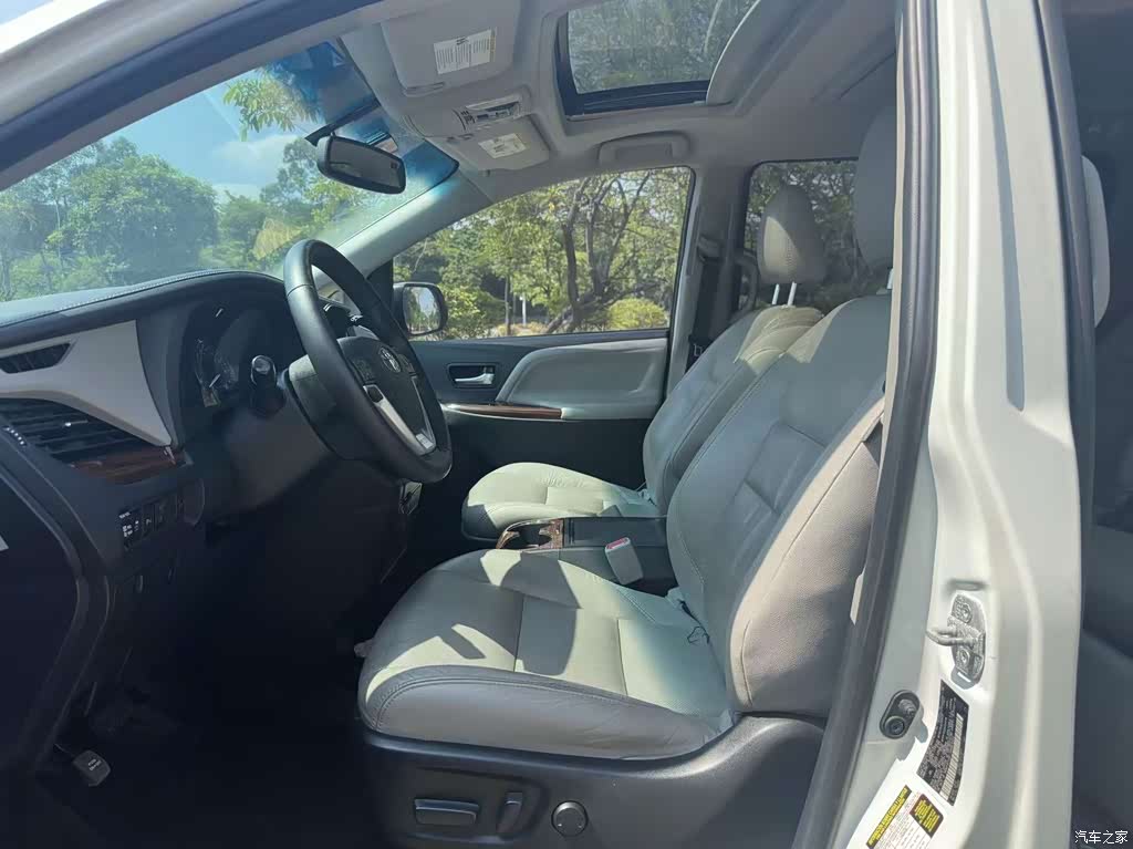 2016 Toyota Sienna 3.5L 4WD LIMITED, фото 4, лот 11222030