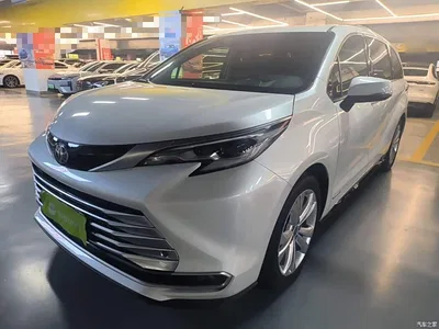 2023 Toyota Sienna 2.5L Hybrid Platinum Edition, фото 1, лот 11512425