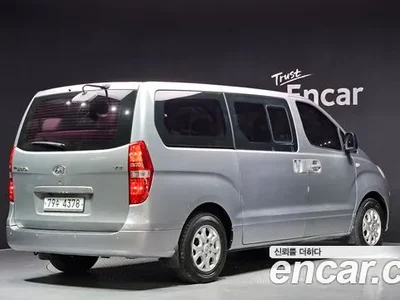 2015 Hyundai Starex 12-Seater Wagon, фото 2, лот 10194944