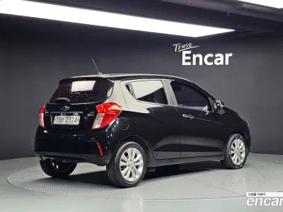 2017 Chevrolet Spark LTZ, фото 2, лот 10172975
