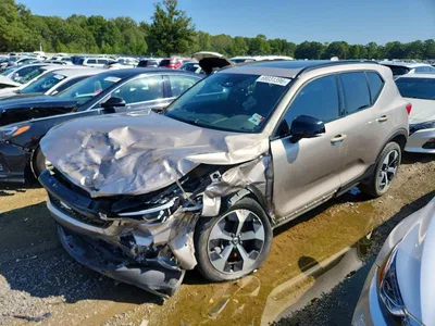 2024 VOLVO XC40 PLUS, фото 1, лот 10700911