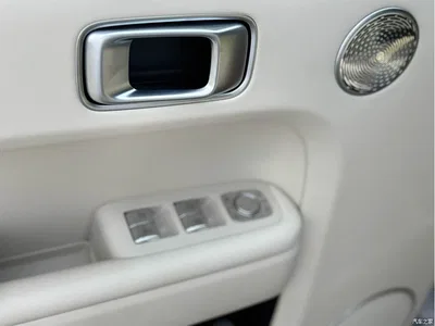 2025 Li Auto Li Xiang L9 Ultra Smart Renewal Edition, фото 4, лот 10824542