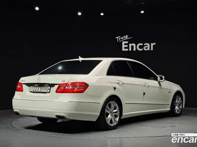 2012 Mercedes-Benz E-Class E220 CDI Avantgarde, фото 1, лот 10047833