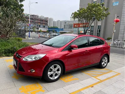 2012 Ford Focus Hatchback 1.6L Manual Trend, фото 3, лот 10297318