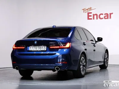 2023 BMW 3-Series 320i, фото 2, лот 10144044