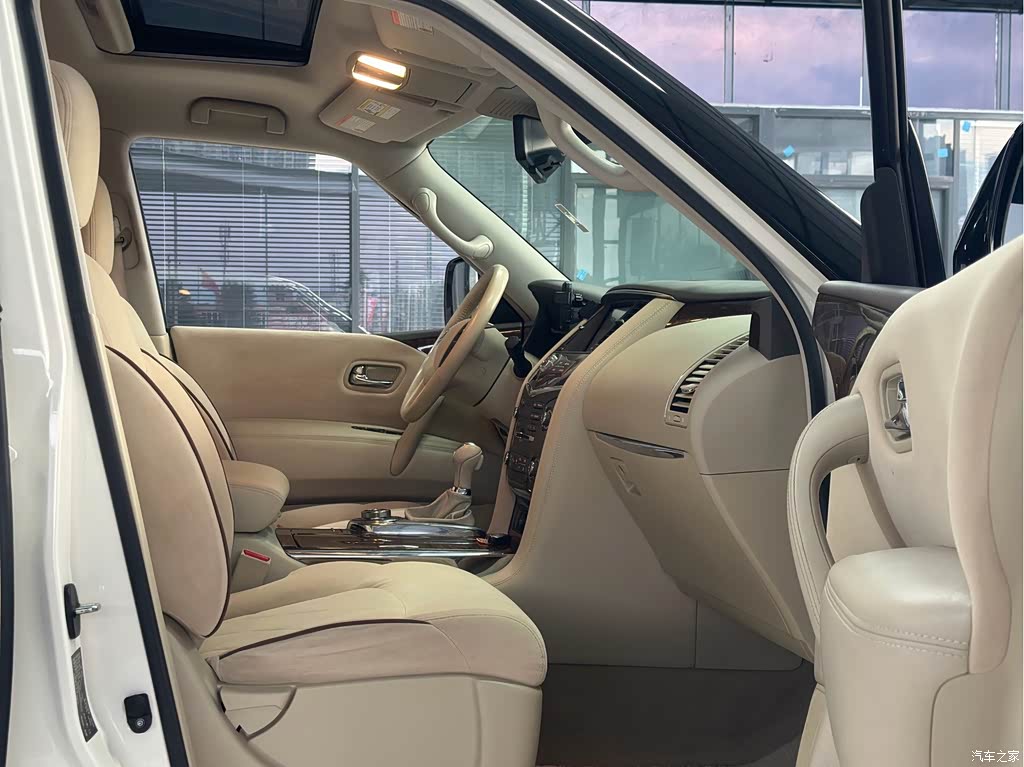 2018 Nissan Patrol, фото 4, лот 10954843