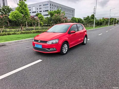 2014 Volkswagen Polo 1.6L Automatic Comfort Edition, фото 1, лот 10421528