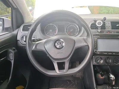2014 Volkswagen Polo 1.6L Automatic Comfort Edition, фото 3, лот 11205266