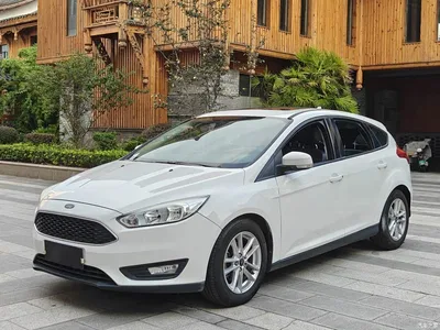 2018 Ford Focus Hatchback Classic EcoBoost 125 Automatic Super Trend Smart Edition, фото 2, лот 10300228