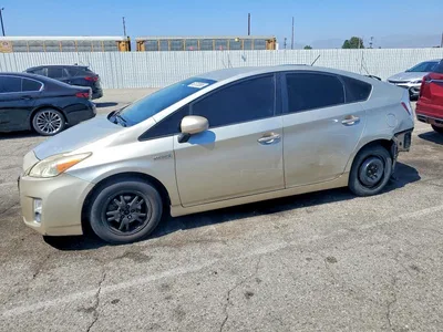 2010 TOYOTA PRIUS III, фото 1, лот 10543467