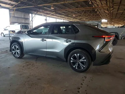 2025 TOYOTA BZ4X XLE, фото 2, лот 10497898