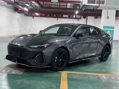 2023 Changan UNI-V 1.5T Premium Edition, фото 1, лот 10434956