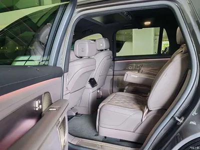 2025 NIO ES8 Model 6-Seat Executive Luxury Edition, фото 4, лот 10363465