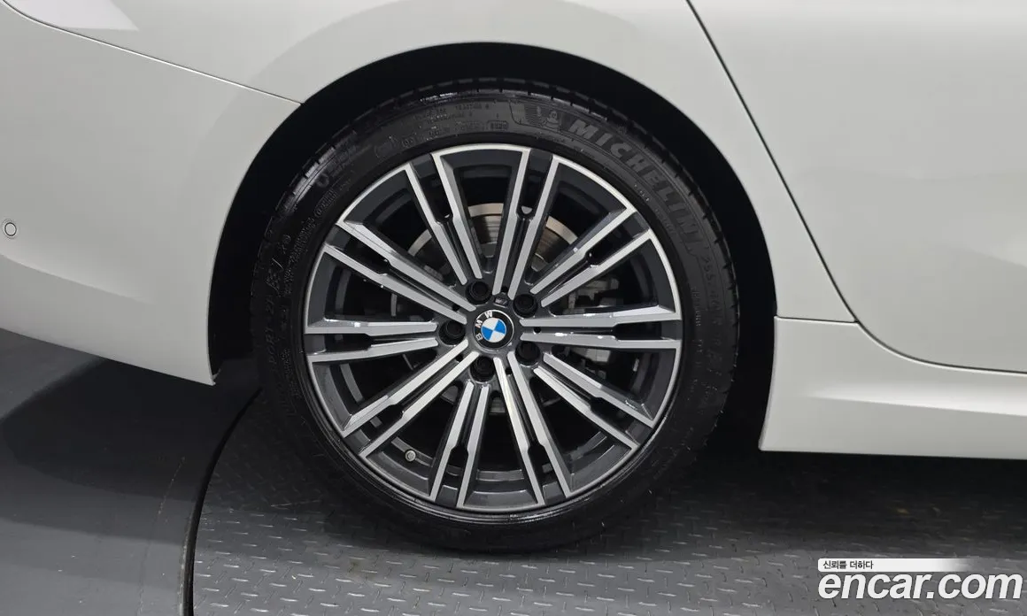 2020 BMW 3-Series 320i M Sport, фото 4, лот 11210724