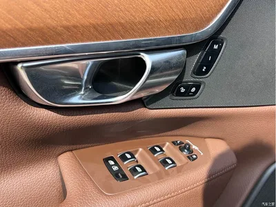 2023 Volvo S90 B5 Intelligent Comfort Luxury Edition, фото 4, лот 10368129