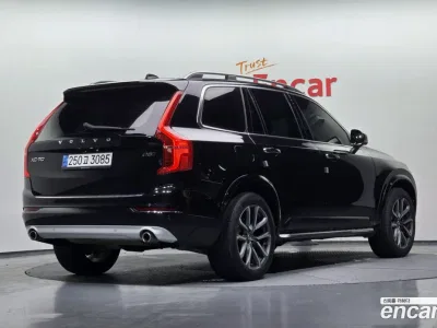 2017 Volvo XC90 D5 Momentum, фото 2, лот 10122222
