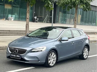 2017 Volvo V40 T3 R-Design, фото 1, лот 10353930