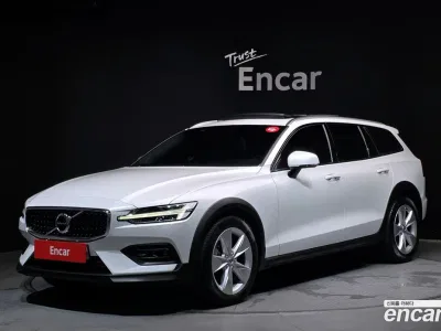 2019 Volvo V60 T5 AWD, фото 1, лот 10122533