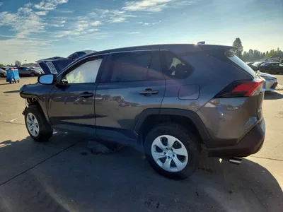 2024 TOYOTA RAV4 LE, фото 2, лот 11117385
