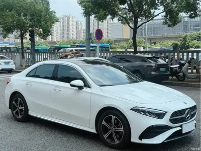 2024 Mercedes A Klasse, фото 1, лот 10246479