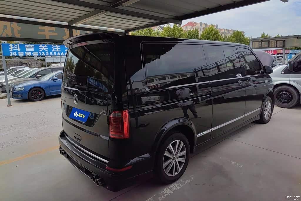 2017 Volkswagen Caravelle 2.0TSI 4WD Luxury 7-Seater, фото 3, лот 10392921