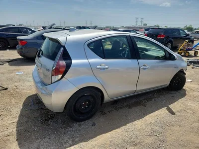 2015 TOYOTA PRIUS C ONE, фото 3, лот 10551546
