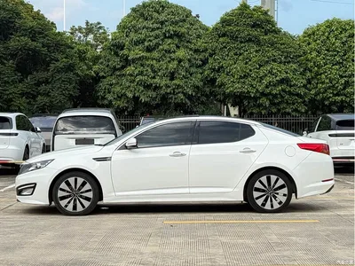 2011 Kia K5 2.0L Automatic DLX, фото 4, лот 10335339