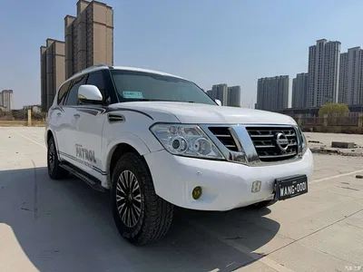 2018 Nissan Patrol 4.0L Leadership, фото 2, лот 10341676