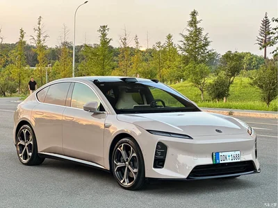 2025 NIO ET5 75kWh, фото 3, лот 10359489