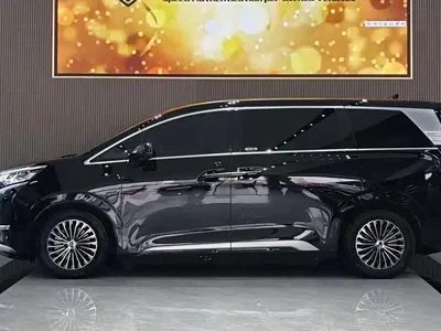 2022 Denza D9 DM-i 970 All-Wheel Drive Honor Edition, фото 3, лот 10354977