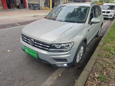 2018 Volkswagen Tiguan L 330TSI Automatic 2WD Trend Edition, фото 2, лот 10462912