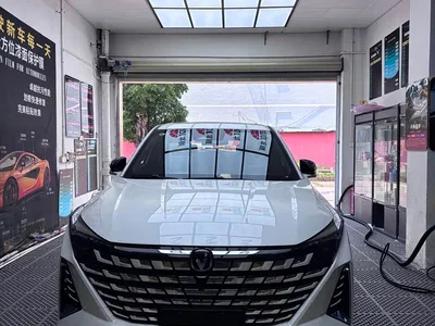 2024 Changan UNI-Z New Energy Blue Whale Smart Electric iDD 125km Excellence Model, фото 2, лот 10674669