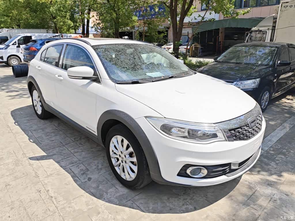 2016 Qoros 3 Urban SUV 1.6T Automatic Zhiyue, фото 4, лот 10414987