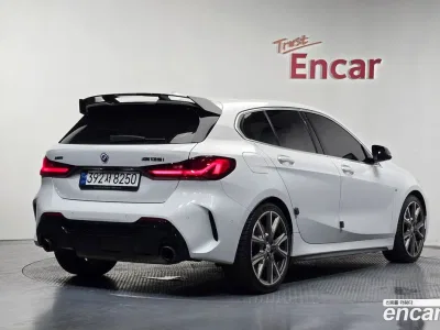 2022 BMW 1-Series M135i xDrive First Edition, фото 1, лот 10043498