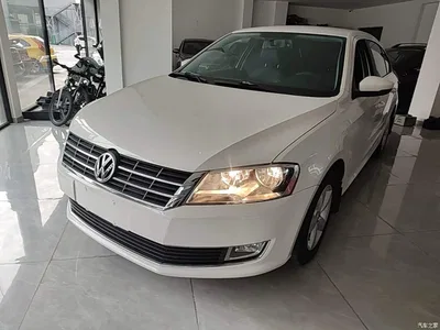 2013 Volkswagen Lavida Facelift Classic 1.6L Manual Trend, фото 1, лот 10455377