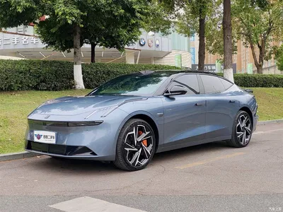 2025 Lynk & Co Z10 95kWh 702km AWD Smart Drive Ultra, фото 1, лот 10313356