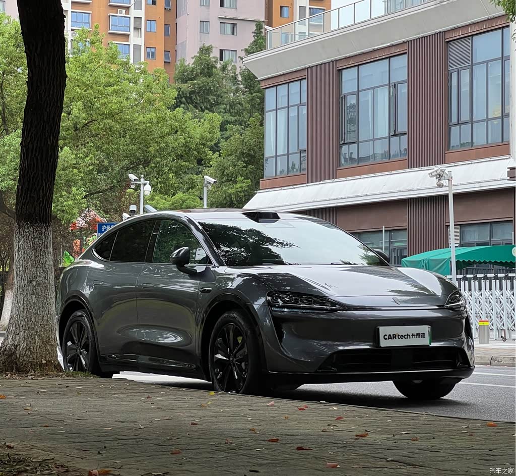 2026 Zhijie Luxeed R7 Range Extender Max, фото 3, лот 11202080
