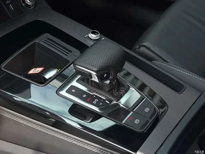 2024 Audi Q5L Model 40 TFSI Luxury Dynamic, фото 4, лот 10456386