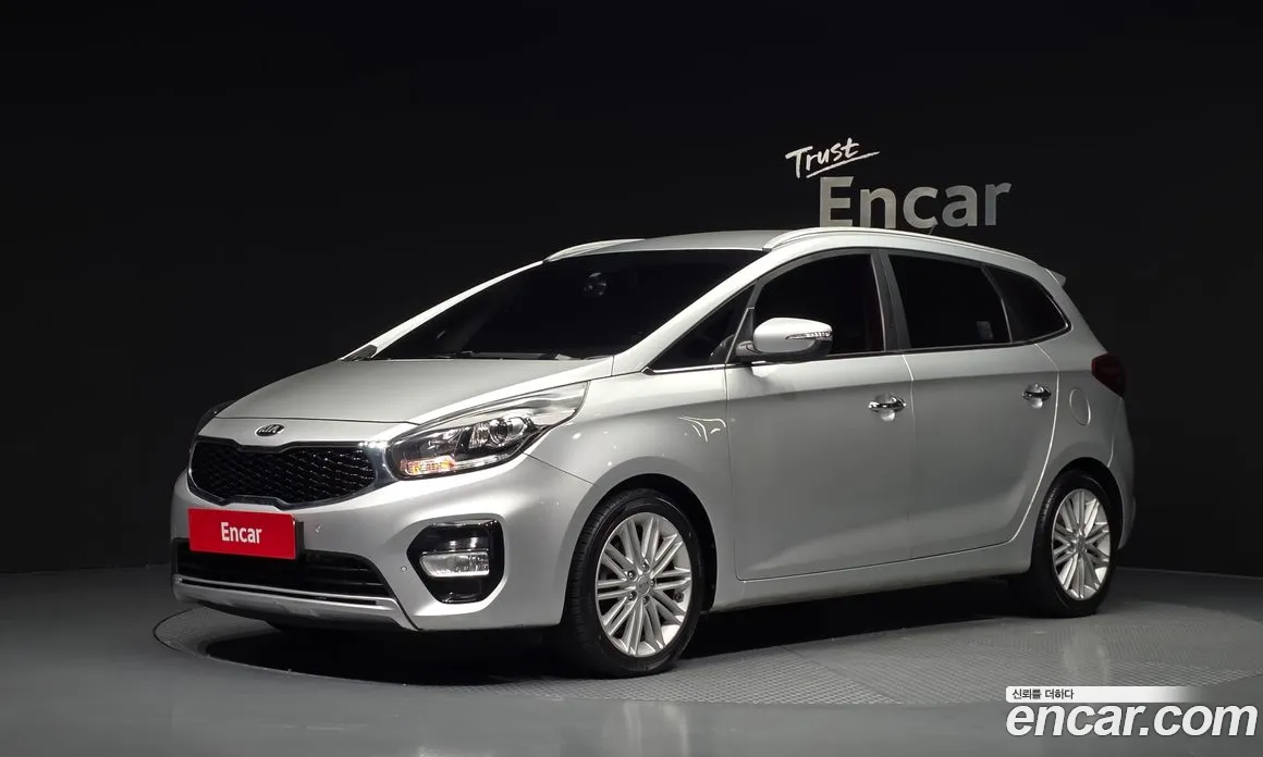 2017 Kia Carens 2.0 LPI Prestige, фото 1, лот 10230218