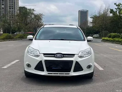 2012 Ford Focus Hatchback 1.6L Automatic Trend, фото 2, лот 10293751