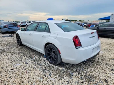 2019 CHRYSLER 300 S, фото 2, лот 10868152