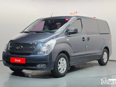 2015 Hyundai Starex 3-Seater VAN, фото 1, лот 10521792