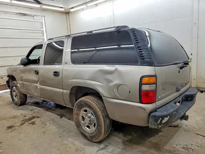 2000 CHEVROLET SUBURBAN C1500, фото 2, лот 10976425