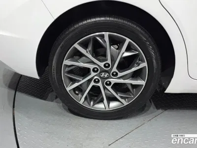 2019 Hyundai AVANTE 1.6, фото 4, лот 10079355